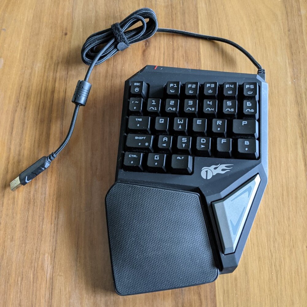 1 by one Professional Single-Handed Mechanical Keyboard